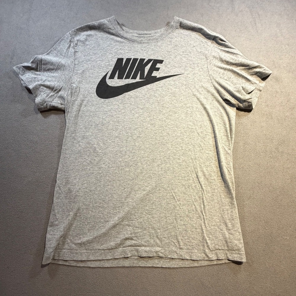 Nike Mens Futura Icon Logo T-Shirt Heather Gray Black Swoosh Size Medium AR5004